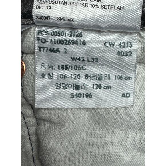 Levi's 501 Men's Straight Leg Button Fly Gray Denim Jeans - Size 42x32 (40x29) - Picture 7 of 7